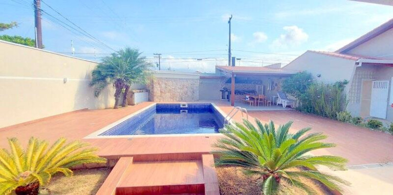 Imagem Casa com 3 Quartos à Venda, 558 m² em São João Batista - Peruíbe Imagem Casa com 3 Quartos à Venda, 558 m² em São João Batista - Peruíbe
