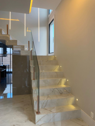 Imagem Casa com 3 Quartos à Venda, 210 m²
