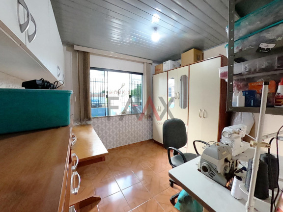 Imagem Casa com 4 Quartos à Venda, 120 m² em Santa Cruz - Guarapuava Imagem Casa com 4 Quartos à Venda, 120 m² em Santa Cruz - Guarapuava