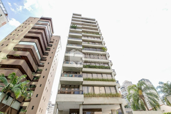 Imagem Apartamento com 3 Quartos à Venda, 225 m² em Itaim Bibi - São Paulo