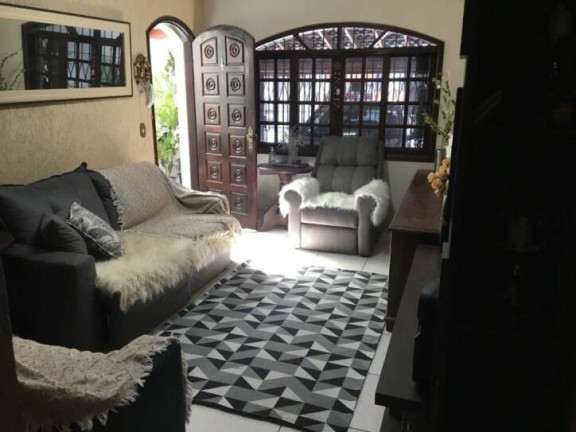 Sobrado com 3 Quartos à Venda, 80 m² em Esplanada Santa Terezinha - Taubaté