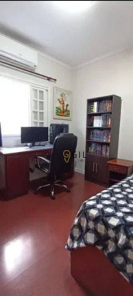 Imagem Casa com 4 Quartos à Venda, 237 m² em Vila Zezé - Jacareí Imagem Casa com 4 Quartos à Venda, 237 m² em Vila Zezé - Jacareí