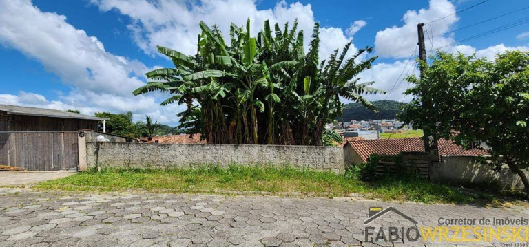 Terreno à Venda, 300 m² em Itinga - Araquari