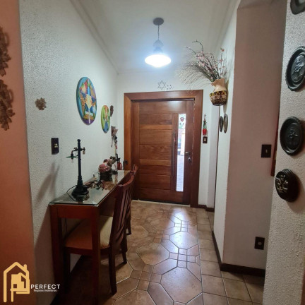 Imagem Casa com 5 Quartos à Venda, 300 m² em Independência - Taubaté Imagem Casa com 5 Quartos à Venda, 300 m² em Independência - Taubaté