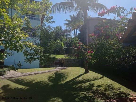 Imagem Casa com 4 Quartos à Venda, 1.368 m² em Praia Da Costa - Vila Velha Imagem Casa com 4 Quartos à Venda, 1.368 m² em Praia Da Costa - Vila Velha