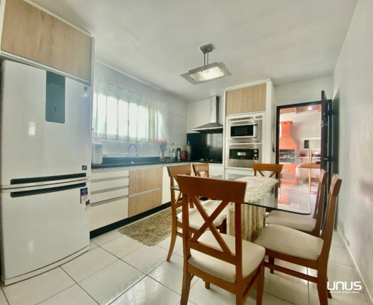Imagem Casa com 2 Quartos à Venda, 104 m² em São Sebastião - Palhoça