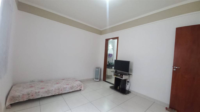 Imagem Sobrado com 3 Quartos à Venda, 80 m² em Guilhermina - Praia Grande Imagem Sobrado com 3 Quartos à Venda, 80 m² em Guilhermina - Praia Grande