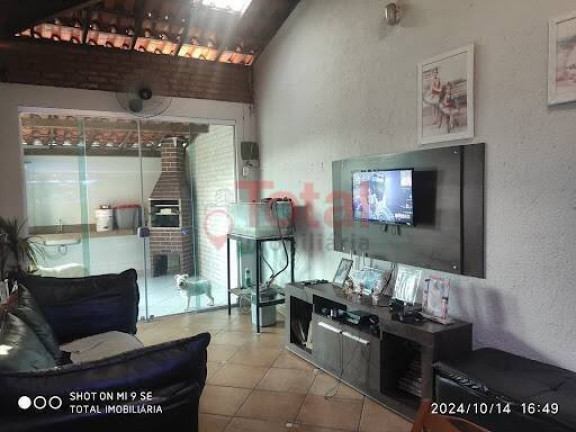 Imagem Casa com 2 Quartos à Venda, 180 m² em Giovanini - Coronel Fabriciano Imagem Casa com 2 Quartos à Venda, 180 m² em Giovanini - Coronel Fabriciano