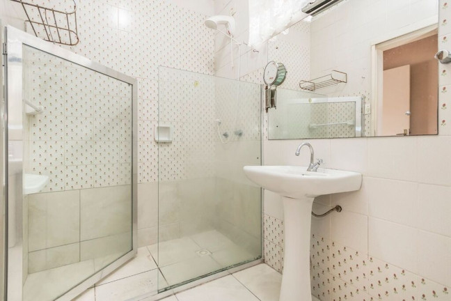 Imagem Imóvel com 2 Quartos à Venda, 75 m² em Santana - Porto Alegre Imagem Imóvel com 2 Quartos à Venda, 75 m² em Santana - Porto Alegre