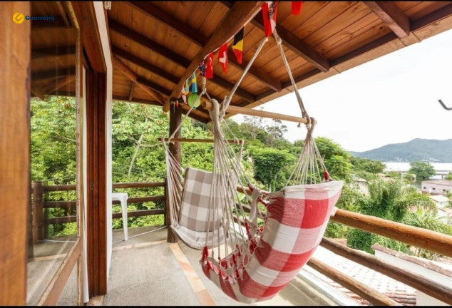 Imagem Casa com 5 Quartos à Venda, 175 m² em Barra Da Lagoa - Florianópolis Imagem Casa com 5 Quartos à Venda, 175 m² em Barra Da Lagoa - Florianópolis