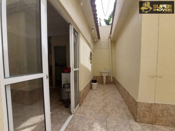 Imagem Casa com 3 Quartos à Venda, 232 m² em Centro - Pelotas