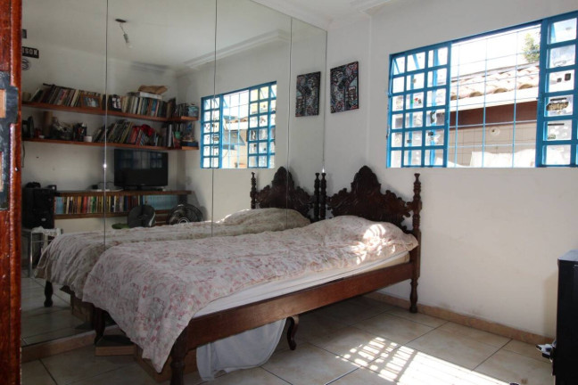 Imagem Casa com 4 Quartos à Venda, 231 m² em Alípio De Melo - Belo Horizonte