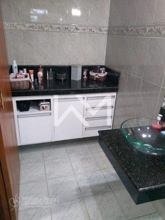 Imagem Sobrado com 3 Quartos à Venda, 191 m² em Jardim Santa Clara - Guarulhos Imagem Sobrado com 3 Quartos à Venda, 191 m² em Jardim Santa Clara - Guarulhos