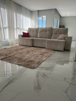 Imagem Casa com 4 Quartos à Venda, 360 m² em Estreito - Florianópolis Imagem Casa com 4 Quartos à Venda, 360 m² em Estreito - Florianópolis