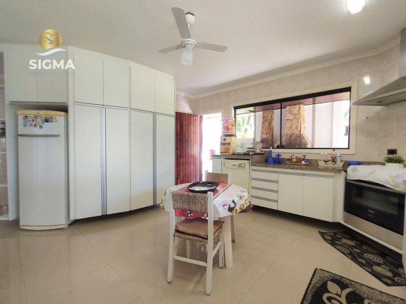 Imagem Casa com 6 Quartos à Venda, 1.200 m² em Jardim Acapulco - Guarujá Imagem Casa com 6 Quartos à Venda, 1.200 m² em Jardim Acapulco - Guarujá