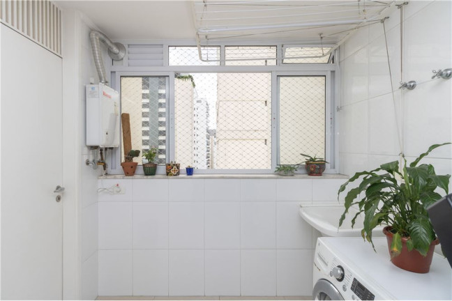 Imagem Apartamento com 2 Quartos à Venda, 104 m² em Moema - São Paulo