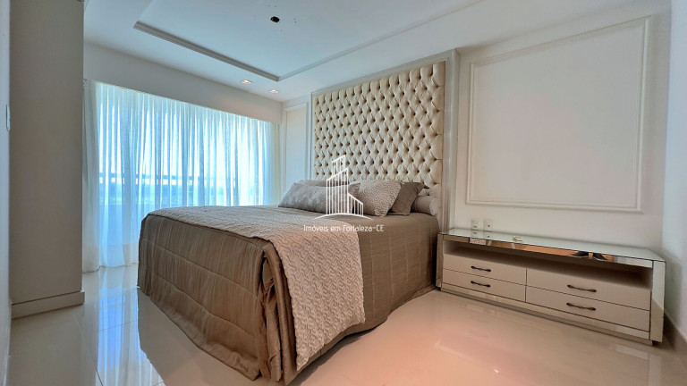 Imagem Apartamento com 4 Quartos à Venda, 232 m² em Dionisio Torres - Fortaleza Imagem Apartamento com 4 Quartos à Venda, 232 m² em Dionisio Torres - Fortaleza