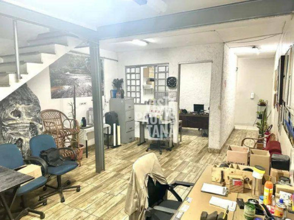 Galpão à Venda, 370 m² em Vila Anastácio - São Paulo