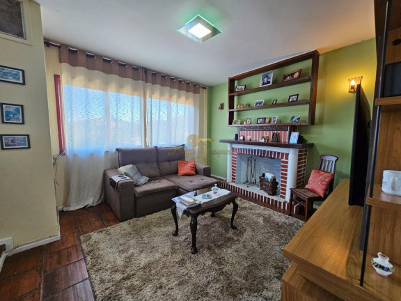 Casa com 3 Quartos à Venda, 324 m² em Vila Muqui - Teresópolis