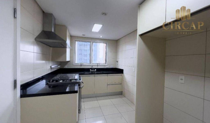 Imagem Apartamento com 3 Quartos à Venda, 223 m² em Itaim Bibi - São Paulo