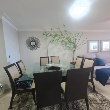Imagem Apartamento com 5 Quartos para Temporada, 218 m² em Centro - Balneário Camboriú Imagem Apartamento com 5 Quartos para Temporada, 218 m² em Centro - Balneário Camboriú