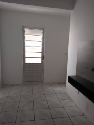 Imagem Sobrado com 2 Quartos à Venda,  em Campanario - Diadema