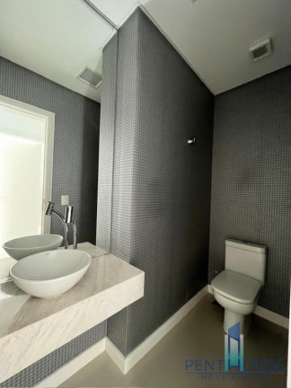Imagem Apartamento com 3 Quartos à Venda, 115 m² em Centro - Balneário Camboriú Imagem Apartamento com 3 Quartos à Venda, 115 m² em Centro - Balneário Camboriú