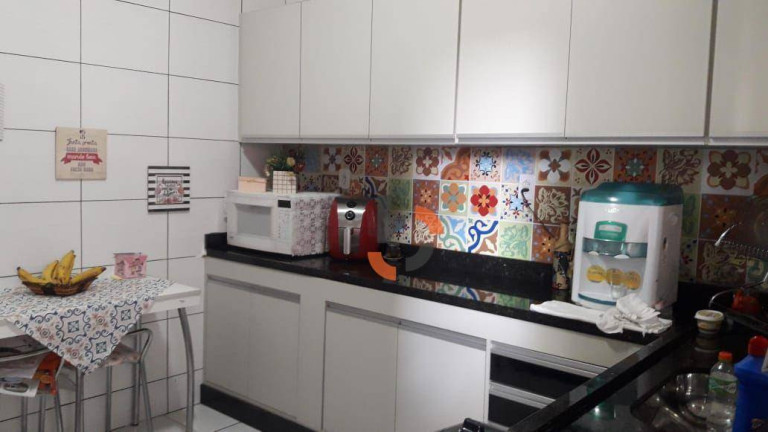 Imagem Casa com 2 Quartos à Venda, 69 m² em Ponto Chic - Nova Iguaçu