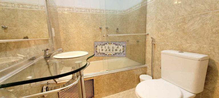 Imagem Apartamento com 3 Quartos à Venda, 120 m² em Copacabana - Rio De Janeiro