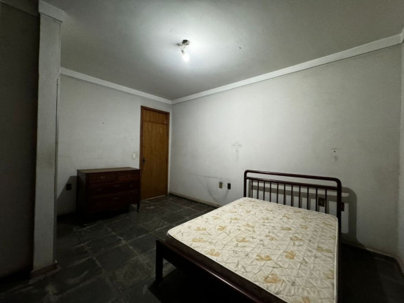 Imagem Casa com 3 Quartos à Venda, 210 m² em Setor Campinas - Goiânia Imagem Casa com 3 Quartos à Venda, 210 m² em Setor Campinas - Goiânia