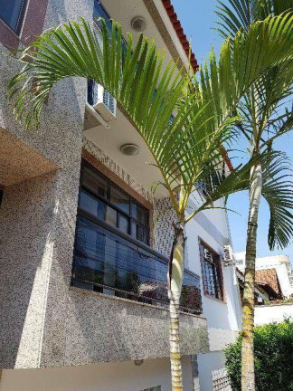 Imagem Apartamento com 3 Quartos à Venda, 200 m² em Jardim Normandia - Volta Redonda Imagem Apartamento com 3 Quartos à Venda, 200 m² em Jardim Normandia - Volta Redonda