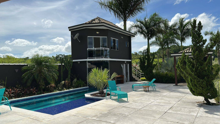 Chácara com 4 Quartos à Venda, 10 m² em Rio Das Ostras