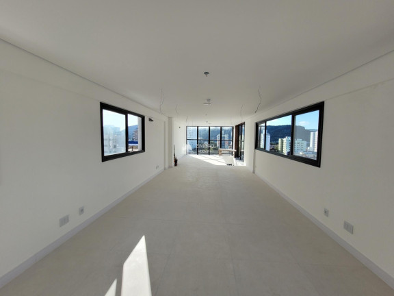 Imagem Sala Comercial à Venda, 99 m² em Centro - Santa Maria Imagem Sala Comercial à Venda, 99 m² em Centro - Santa Maria