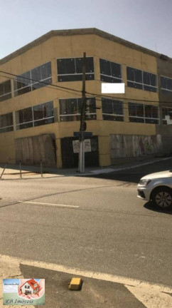 Galpão à Venda ou Locação, 1.045 m² em Santana - São Paulo