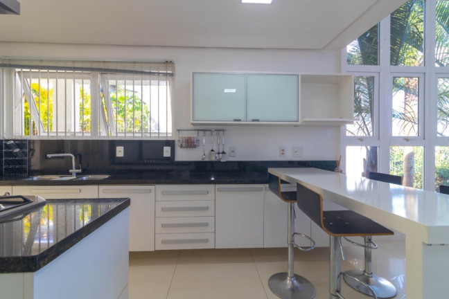 Imagem Casa com 3 Quartos à Venda, 389 m² em Boa Vista - Porto Alegre Imagem Casa com 3 Quartos à Venda, 389 m² em Boa Vista - Porto Alegre