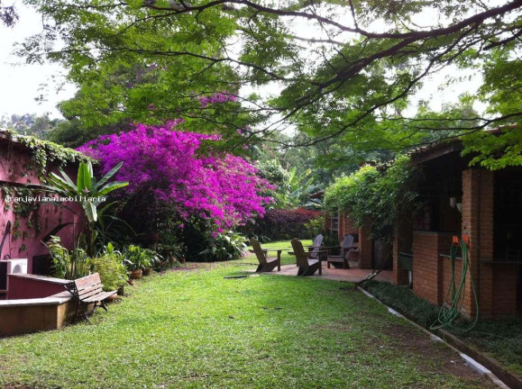 Casa à Venda,  em Chácara Dos Junqueiras - Carapicuíba