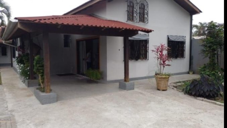 Imagem Casa com 4 Quartos à Venda, 272 m² em Massaguaçu - Caraguatatuba Imagem Casa com 4 Quartos à Venda, 272 m² em Massaguaçu - Caraguatatuba