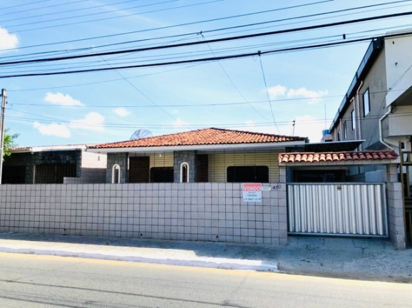 Casa com 4 Quartos à Venda, 241 m² em Expedicionários - João Pessoa