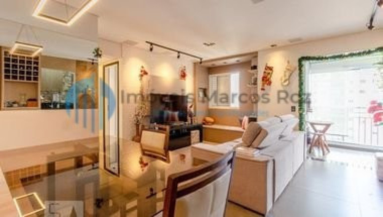 Imagem Apartamento com 3 Quartos à Venda, 74 m² em Jardim Tupanci - Barueri