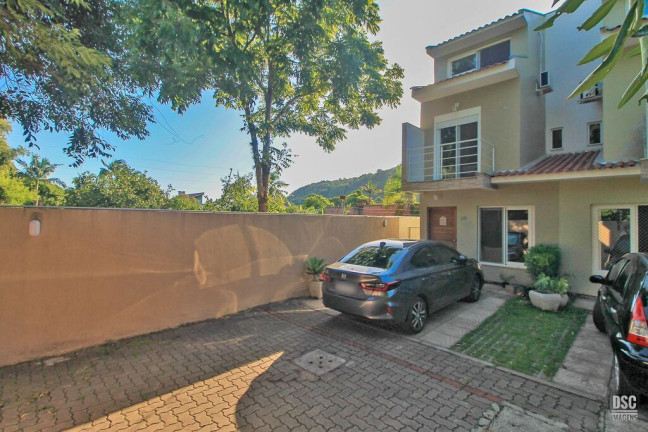 Imagem Casa de Condomínio com 3 Quartos à Venda, 132 m² em Hípica - Porto Alegre Imagem Casa de Condomínio com 3 Quartos à Venda, 132 m² em Hípica - Porto Alegre