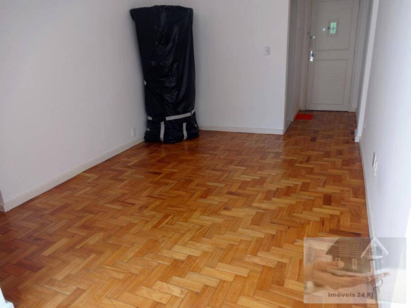 Imagem Apartamento com 1 Quarto à Venda, 45 m² em Catete - Rio De Janeiro Imagem Apartamento com 1 Quarto à Venda, 45 m² em Catete - Rio De Janeiro