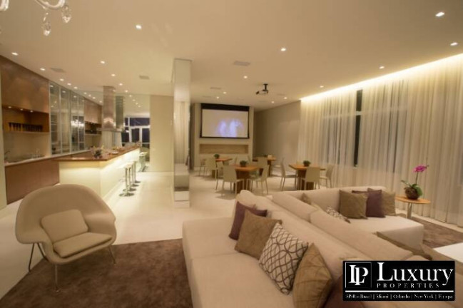 Imagem Apartamento com 4 Quartos à Venda, 250 m² em Aclimação - São Paulo
