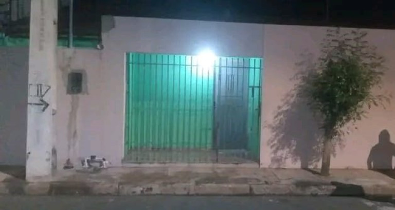Imagem Casa com 3 Quartos à Venda, 300 m² em Dirceu Arcoverde I - Teresina Imagem Casa com 3 Quartos à Venda, 300 m² em Dirceu Arcoverde I - Teresina