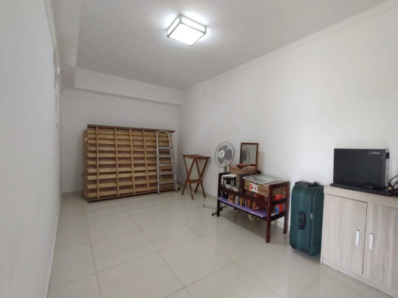 Imagem Casa à Venda, em Atibaia Imagem Casa à Venda, em Atibaia