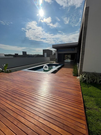 Imagem Casa com 4 Quartos à Venda, 300 m² Imagem Casa com 4 Quartos à Venda, 300 m²