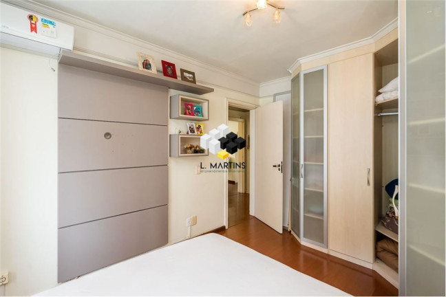 Imagem Apartamento com 3 Quartos à Venda, 131 m² em Higienópolis - Porto Alegre Imagem Apartamento com 3 Quartos à Venda, 131 m² em Higienópolis - Porto Alegre