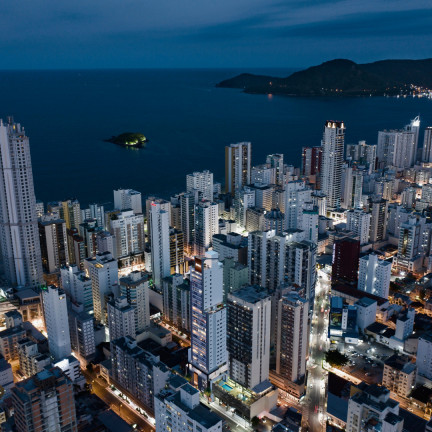 Imagem Apartamento com 4 Quartos à Venda, 143 m² em Centro - Balneário Camboriú