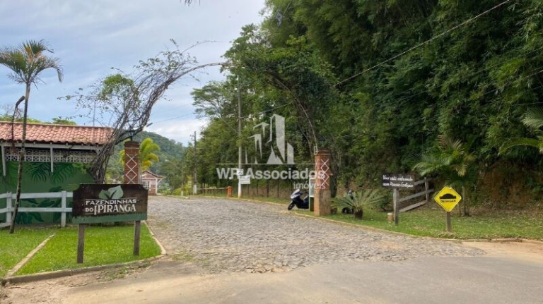 Imagem Terreno à Venda, 1.250 m² Imagem Terreno à Venda, 1.250 m²