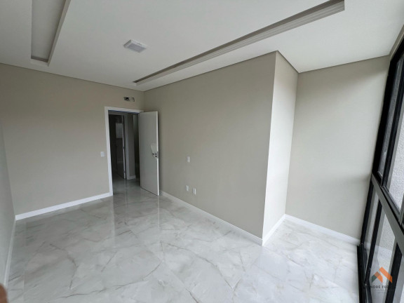 Imagem Casa com 3 Quartos à Venda, 126 m²