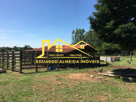 Imagem Imóvel com 2 Quartos à Venda, 2 m² em Centro - Gramadinho